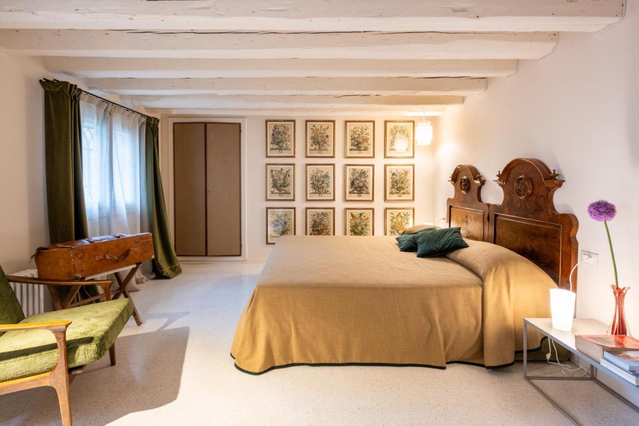Palazzo Borgoloco Apartment เวนิส ภายนอก รูปภาพ