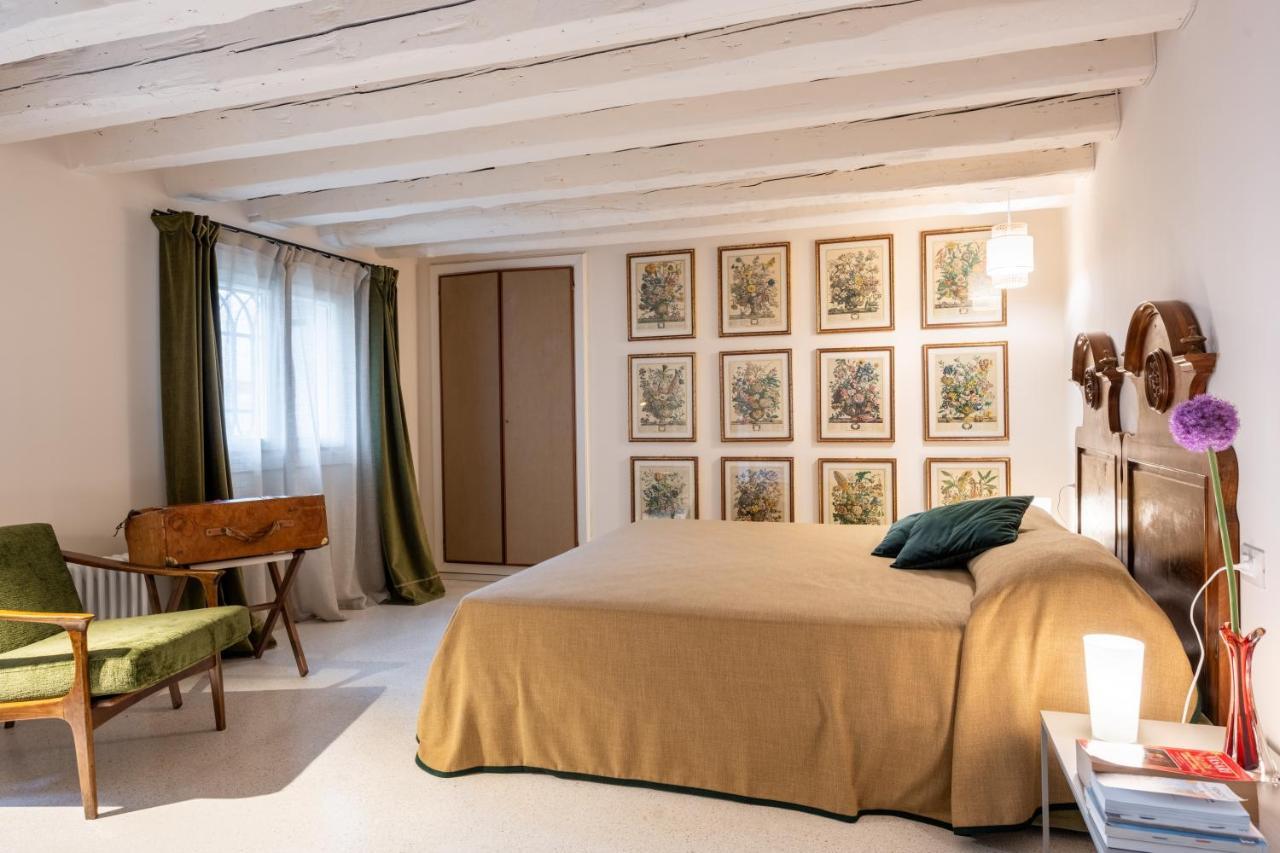 Palazzo Borgoloco Apartment เวนิส ภายนอก รูปภาพ