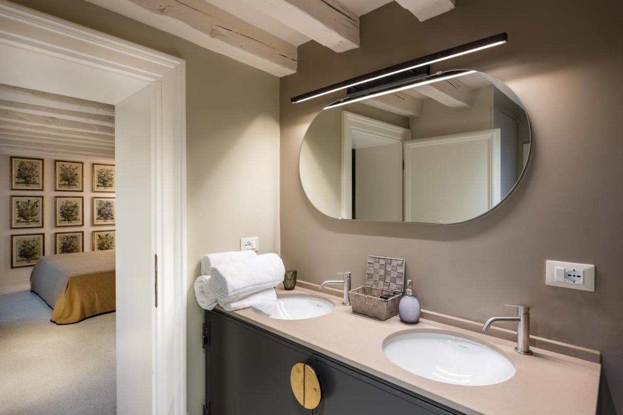 Palazzo Borgoloco Apartment เวนิส ภายนอก รูปภาพ